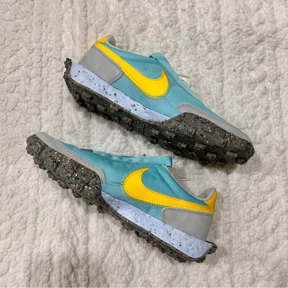 Nike Sneakers womens Waffle Racer Crater 'Bleached Aqua'